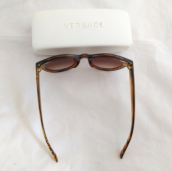 Vintage VERSACE tortoise sunglasses - Picture 2 of 10
